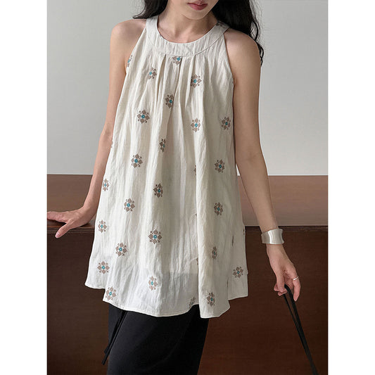 Heavy industry embroidery ~ Korean lazy sleeveless halterneck vest women's summer linen cut-out camisole top